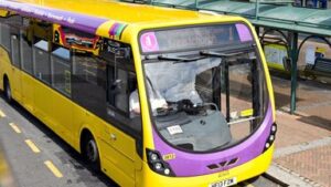 skynews-bus-bus-stop_6157518-1