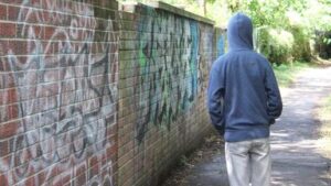 skynews-hoodie-boy-crime-antisocial_6060950-1