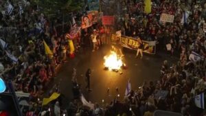 skynews-tel-aviv-israel-protest_6679429