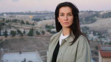 skynews-yalda-hakim-presenter_6418271